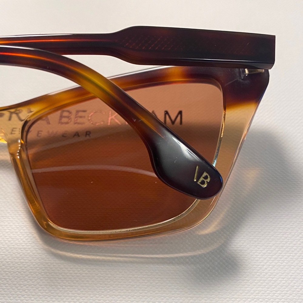 Victoria Beckham Sunglasses VB368S Havana Caramel Tortoiseshell and cases -& box - Picture 6 of 7